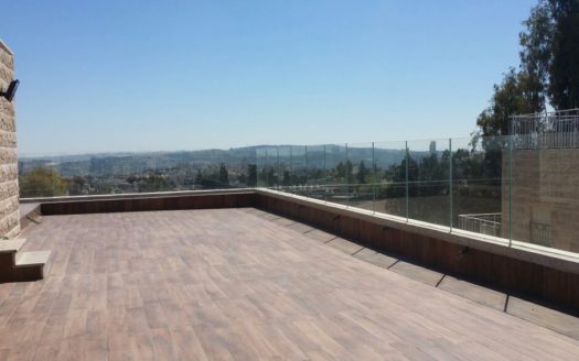 Penthouse de reve en plein coeur de Rehavia entierement meuble