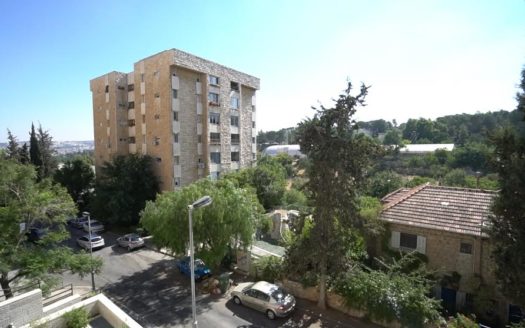3 bedroom apartment in a new boutique building in Nayot!