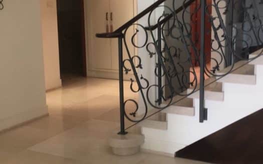 Luxurious 5 bedroom penthouse with amazing views of Jerusalem in Holyland!