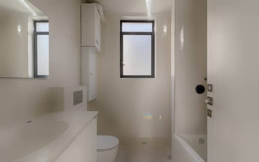 In a new building! Luxury 2 bedroom apartment in the heart of Rechavia!