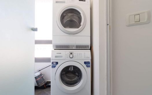 Au coeur du centre ville appartement 3 pièces  entièrement meublé!