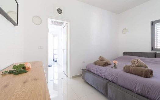 Au coeur du centre ville appartement 3 pièces  entièrement meublé!