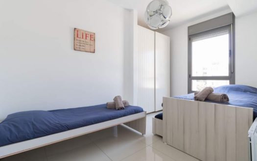 Au coeur du centre ville appartement 3 pièces  entièrement meublé!