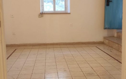 Rez de jardin  2 pieces en plein coeur de la Mochava Germanit!
