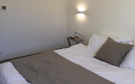 Beautiful 4 rooms for sale in Talbiyeh (Private land)