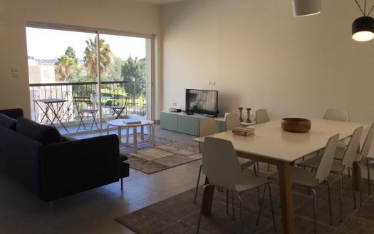 Beautiful 4 rooms for sale in Talbiyeh (Private land)