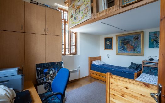 Amazing garden apartment 3 rooms in Mekor Haim for sale!