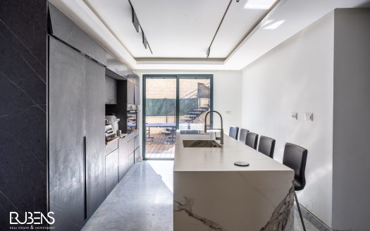 THE MOST BEAUTIFUL HOUSE IN JERUSALEM!