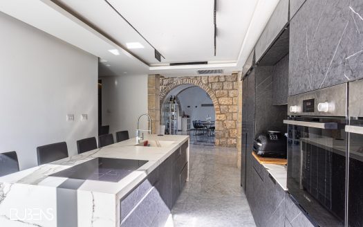 THE MOST BEAUTIFUL HOUSE IN JERUSALEM!
