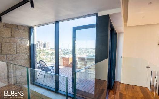 THE MOST BEAUTIFUL HOUSE IN JERUSALEM!